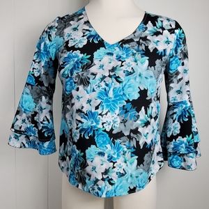 Calvin klein Floral bell sleeves v neck top size large